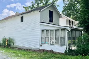 82 5th St, Lancaster, OH 43130 - Photo 2