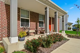 1613 Cowan Creek Dr, Marysville, OH 43040 - Photo 2