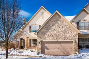 6688 Knoll View Ct, Powell, OH 43065 - Photo 4