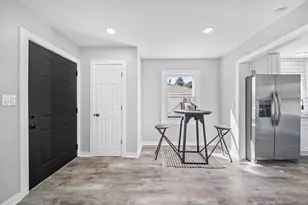 1281 Maetzel Dr, Columbus, OH 43227 - Photo 16