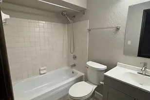 2814 Stonehenge Dr, Columbus, OH 43224 - Photo 12