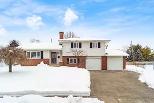 1811 Hove Rd, Columbus, OH 43221 - Photo 2