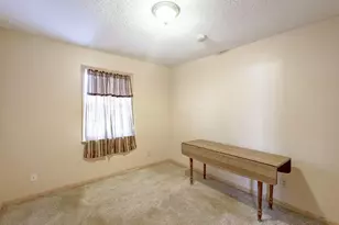 9 E South St, Danville, OH 43014 - Photo 12