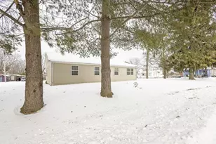 9 E South St, Danville, OH 43014 - Photo 22
