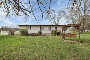 18132 Claypool Rd, Newark, OH 43056 - Photo 2