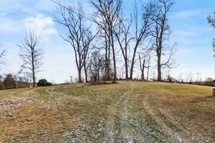 9390 Perryton Rd, Frazeysburg, OH 43822 - Photo 2
