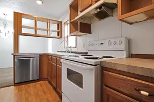 1100 Thornwood Dr SW, Heath, OH 43056 - Photo 14