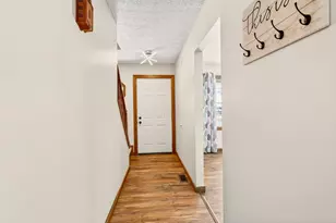 9724 Palmer Rd NW, Pataskala, OH 43062 - Photo 8