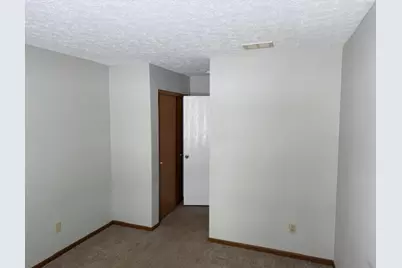 5491 Parkshire Drive, Columbus, OH 43229 - Photo 12