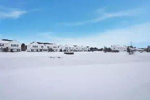 6336 Lakeview Dr E, Grove City, OH 43123 - Photo 44