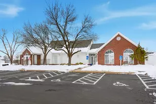 6336 Lakeview Dr E, Grove City, OH 43123 - Photo 42