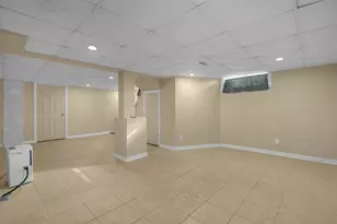 28 N Hazelwood Ave, Newark, OH 43055 - Photo 26