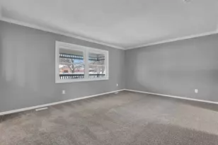 9841 Woodsfield Circle NW, Pickerington, OH 43147 - Photo 16