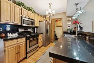 1083 Oak Bay Dr, Galloway, OH 43119 - Photo 12