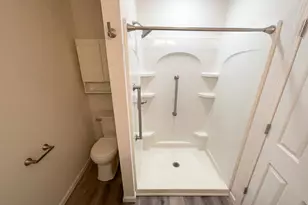 202 Wildwood Ave, Lancaster, OH 43130 - Photo 12