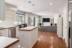 8133 Dunaway Ln, Westerville, OH 43082 - Photo 2