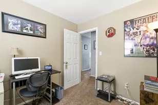 1637 Sale Rd, Columbus, OH 43224 - Photo 16