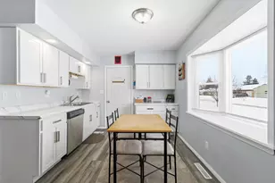 1637 Sale Rd, Columbus, OH 43224 - Photo 6