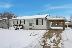 3824 Wade Rd, Columbus, OH 43232 - Photo 2