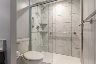 1000 Urlin Ave, Columbus, OH 43212 - Photo 16