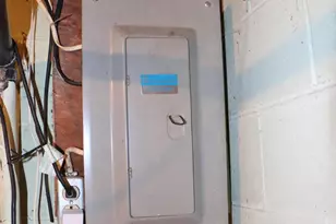 2251 Meridian Ct, Columbus, OH 43232 - Photo 20