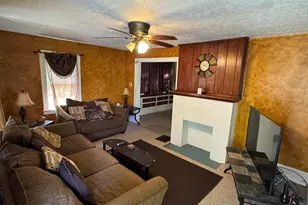 1012 Kling St, Akron, OH 44301 - Photo 4