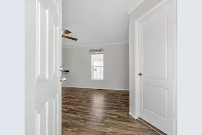 22 Skyline Drive, Ashville, OH 43103 - Photo 6