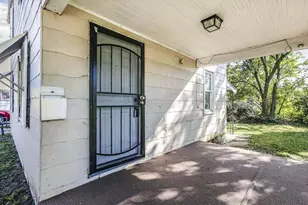 1799 Harold Pl, Columbus, OH 43211 - Photo 4