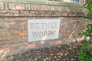 5305 Berrywood Dr, Columbus, OH 43220 - Photo 2