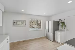 5278 Glenbriar Ct, Columbus, OH 43232 - Photo 12