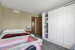 2700 Raphael Dr, Columbus, OH 43232 - Photo 20