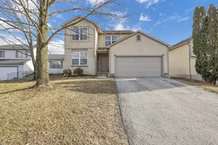 2700 Raphael Dr, Columbus, OH 43232 - Photo 2