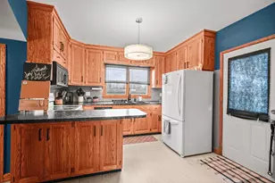 112 Iron St, Bucyrus, OH 44820 - Photo 4