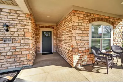 1636 Waterside Drive #D2, Circleville, OH 43113 - Photo 6