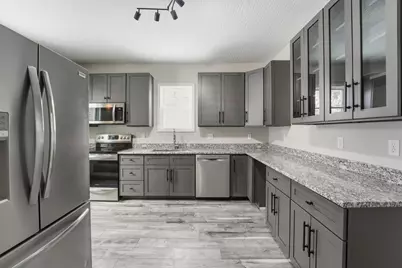 414 E Walnut Street, Lancaster, OH 43130 - Photo 1