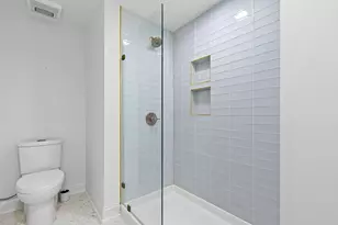 50 W Broad St, Columbus, OH 43215 - Photo 16