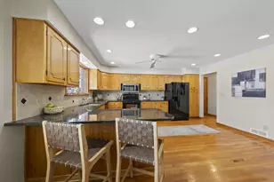 2255 Haviland Rd, Columbus, OH 43220 - Photo 10