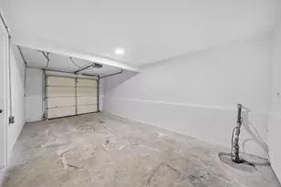 375 Darby Ct, Galloway, OH 43119 - Photo 32