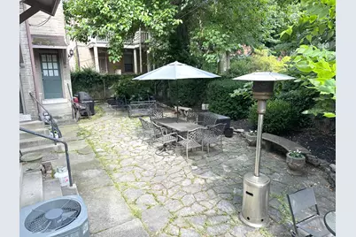 252 W Hubbard Avenue, Columbus, OH 43215 - Photo 26