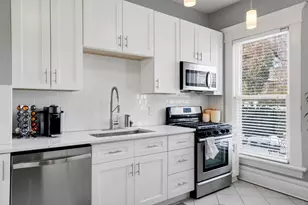 252 W Hubbard Ave, Columbus, OH 43215 - Photo 16