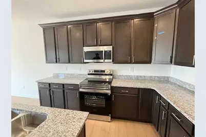 326 White Pines Drive, Bellefontaine, OH 43311 - Photo 4