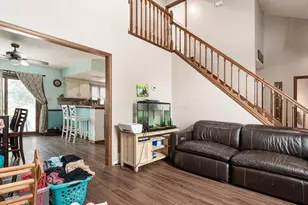 301 N Vernon Ave, Newark, OH 43055 - Photo 8