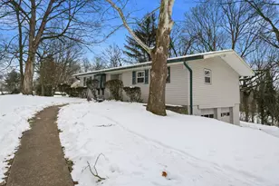 1220 Cambridge Pl, Circleville, OH 43113 - Photo 2