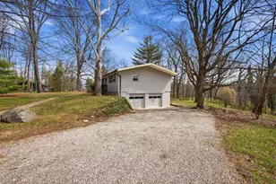 1220 Cambridge Pl, Circleville, OH 43113 - Photo 2