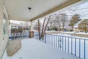 2471 Valleyview Dr, Columbus, OH 43204 - Photo 10