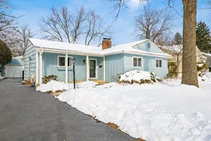 2674 Woodstock Rd, Upper Arlington, OH 43221 - Photo 4