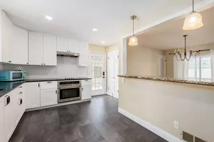 2674 Woodstock Rd, Upper Arlington, OH 43221 - Photo 10