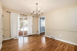 2674 Woodstock Rd, Upper Arlington, OH 43221 - Photo 16