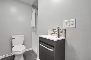 445 N Highland Ave, Columbus, OH 43204 - Photo 20