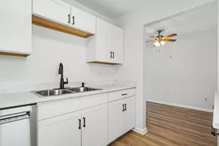 3001 Woodland Ave, Columbus, OH 43224 - Photo 8